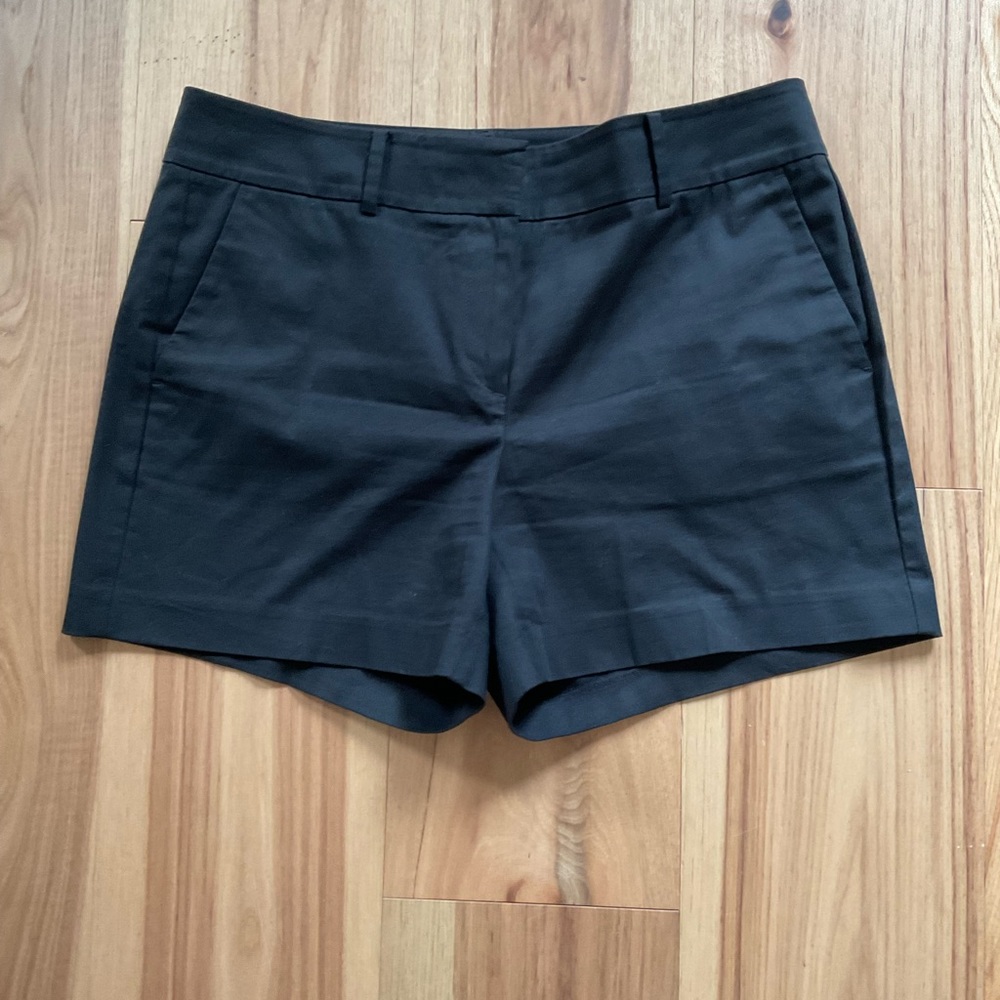 Ann Taylor Factory Short, Size 8